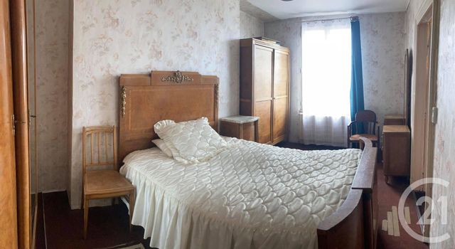 Afficher la photo en grand Appartement F3 à vendre - 4 pièces - 71.23 m2 - CLERMONT - 60 - PICARDIE - Century 21 Adès
