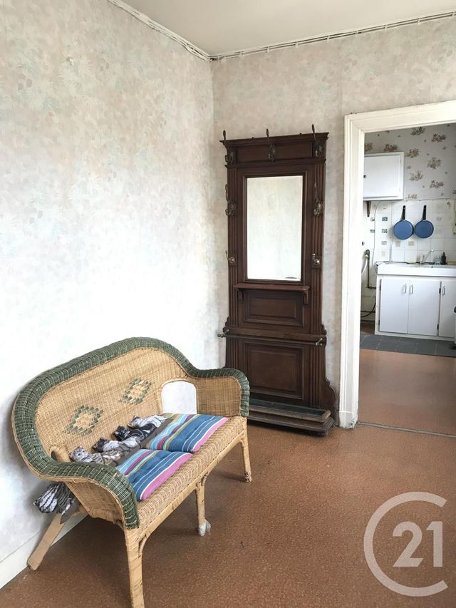 Afficher la photo en grand Appartement F3 à vendre - 4 pièces - 71.23 m2 - CLERMONT - 60 - PICARDIE - Century 21 Adès