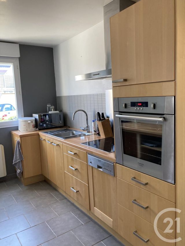 Afficher la photo en grand Appartement F2 à vendre - 2 pièces - 40.1 m2 - CLERMONT - 60 - PICARDIE - Century 21 Adès