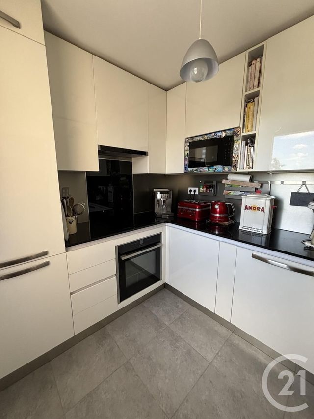 Appartement Duplex à vendre - 3 pièces - 81.0 m2 - CLERMONT - 60 - PICARDIE - Century 21 Adès